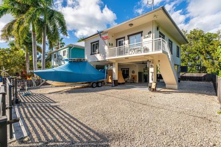 22 Tarpon Avenue
