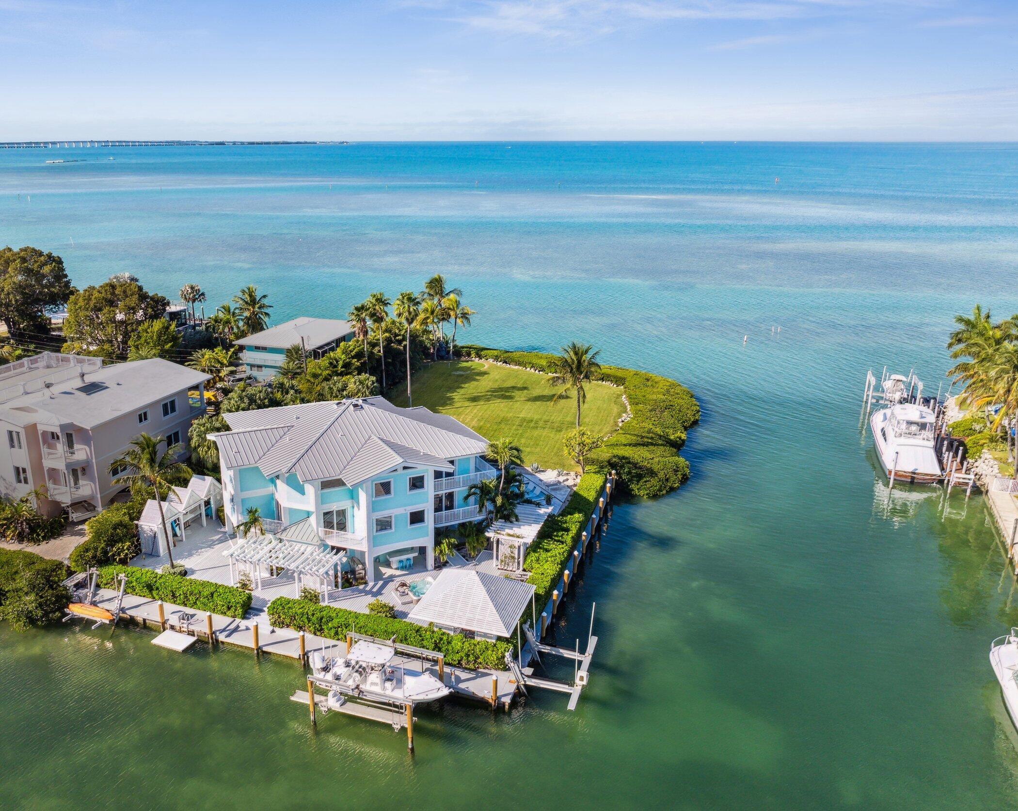 Image 4: Bayview Hideaway