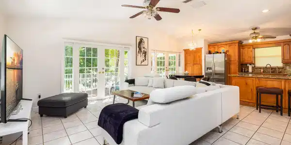 125 S Rolling Hill Road
