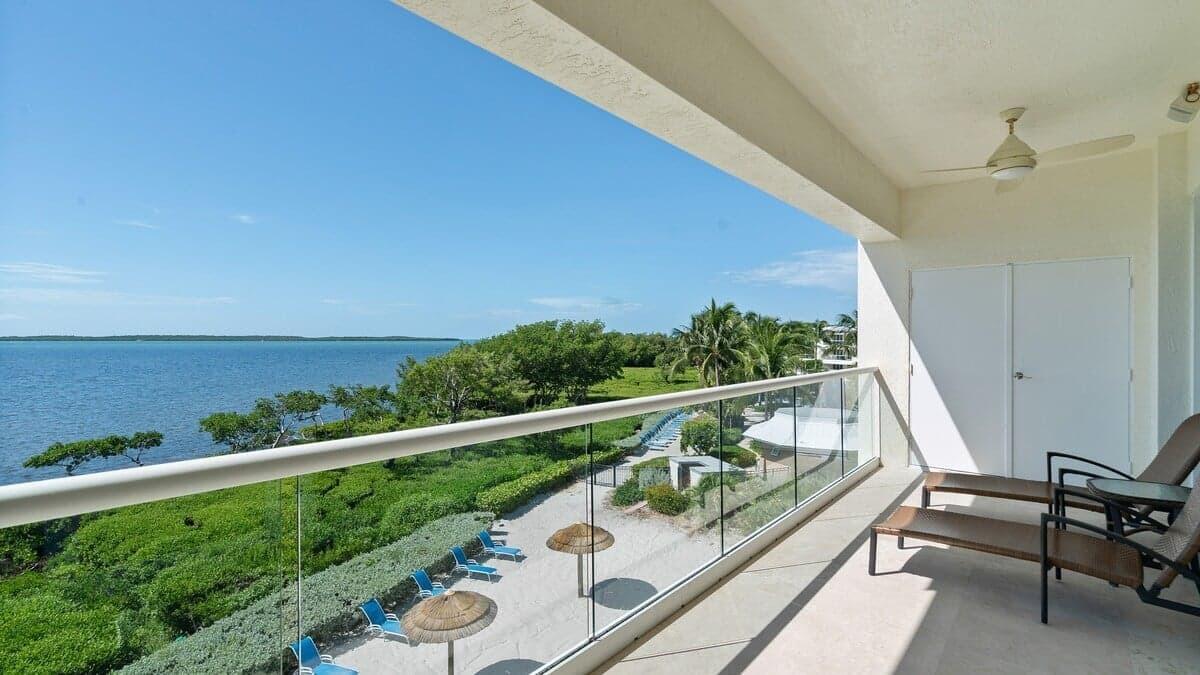 Image 4: Ocean View