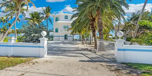 75455 Overseas Highway