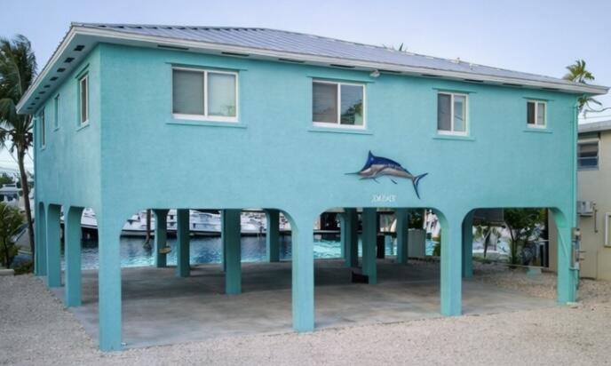 Image 2: front of house