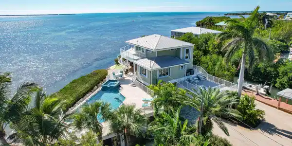 1176 Thatch Lane