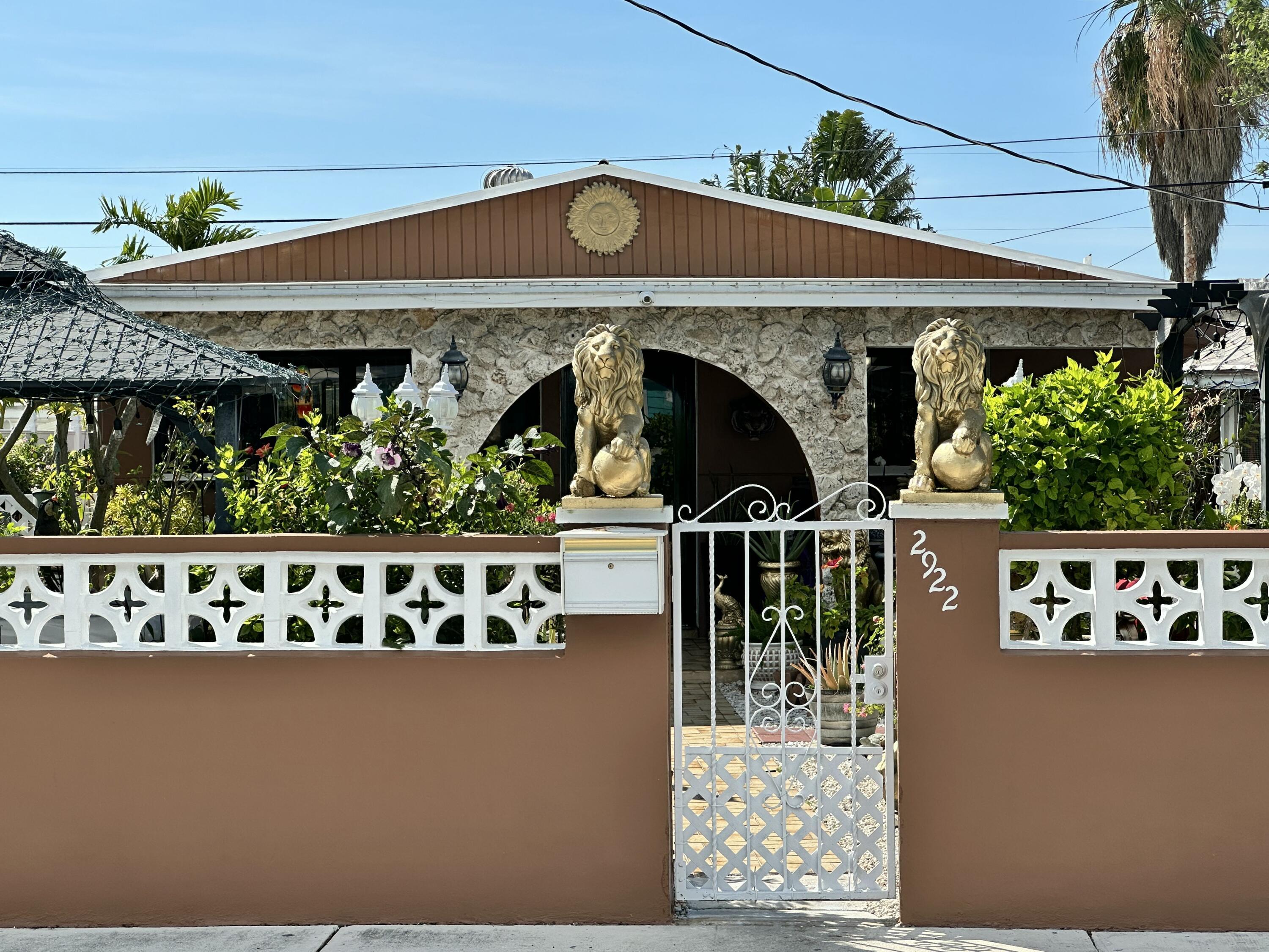 Image 1: 2922 Flagler