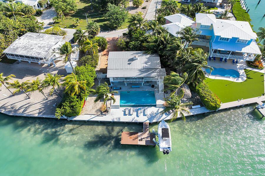 Image 3: virtual-tour-360842-04