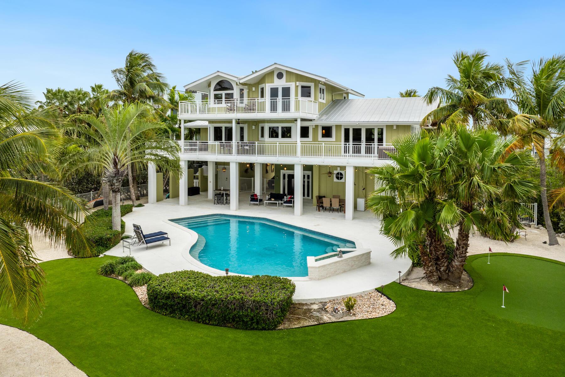 Image 1: Estate style elevator and pool