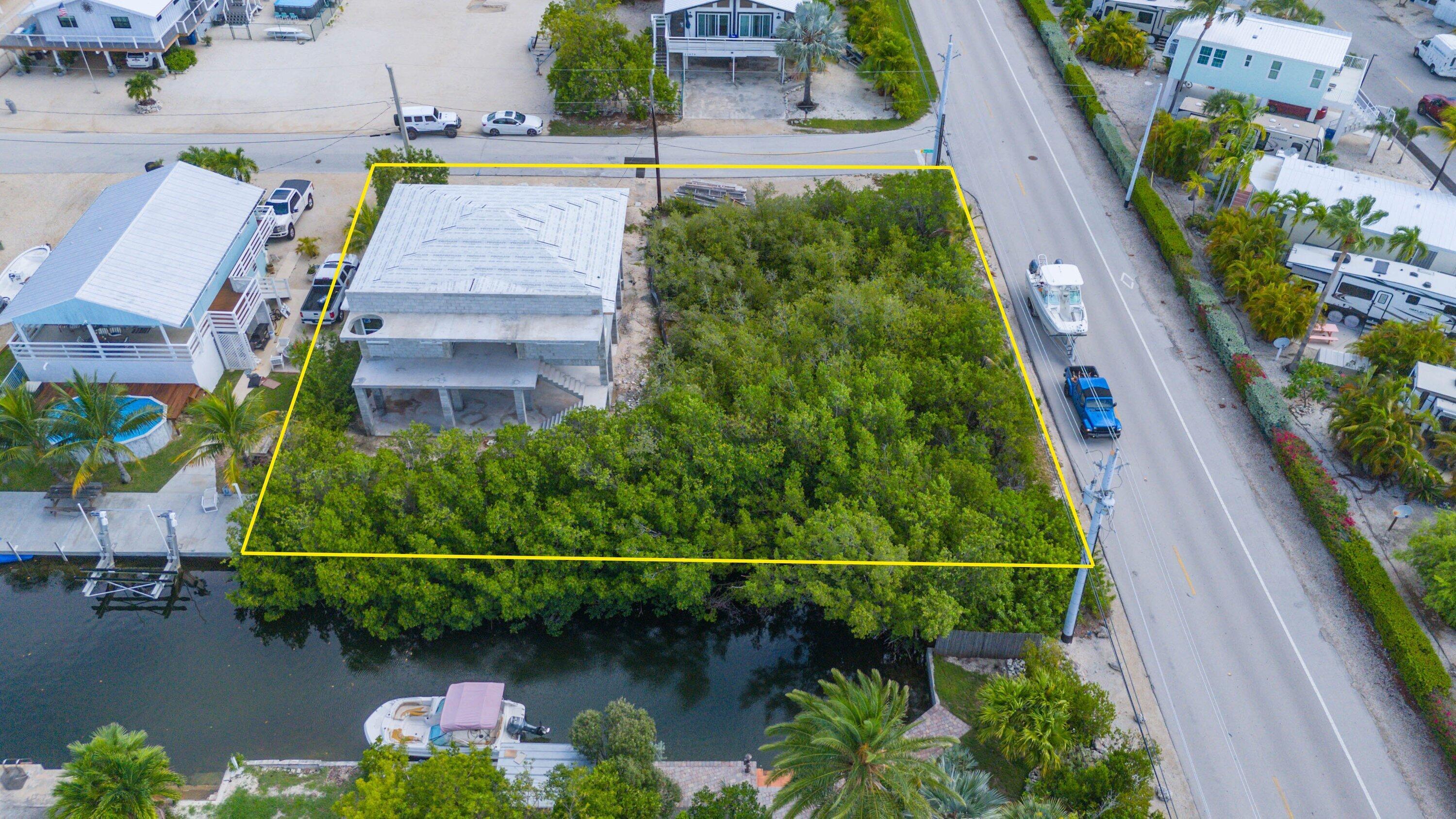 Image 2: 031-22970GasparillaLane-CudjoeKey-FL-330