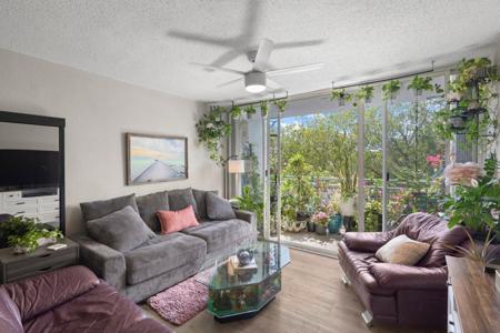 3635 Seaside Drive