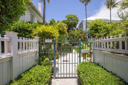 413 Emma Street
