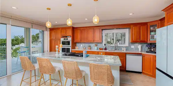 Image 3: Fabulous kitchen!