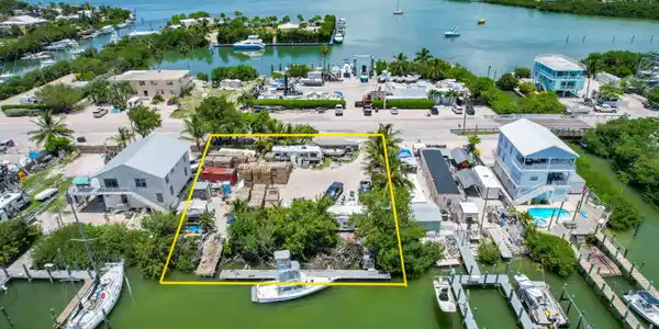 62 Coco Plum Drive