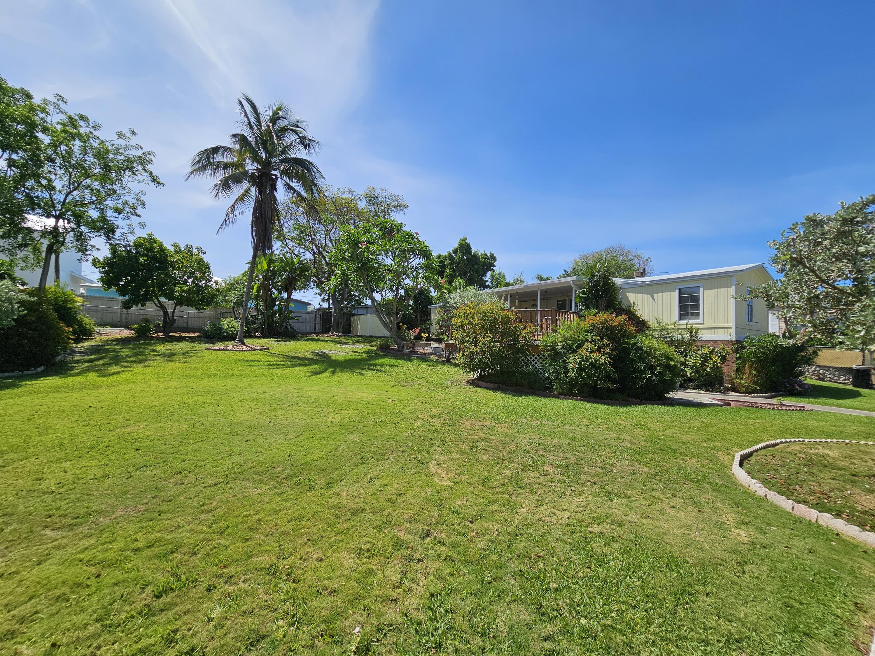Image 3: 917 Plantation Rd