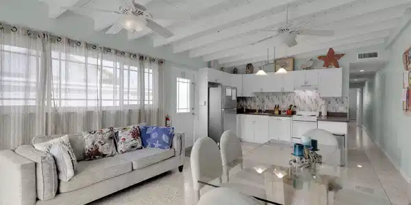 Image 2: virtual-tour-360450-21