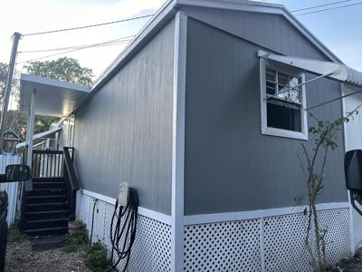607 Rose Place