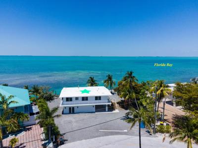 442 Palm Drive