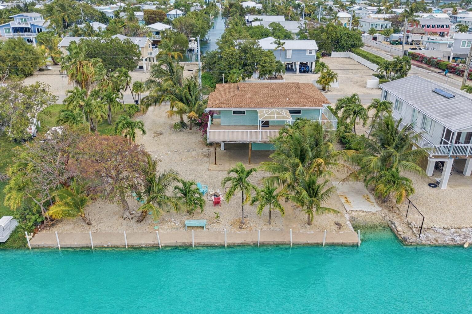 Image 4: Ocean side