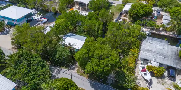 Image 3: 005-30881WittersLane-BigPineKey-FL-33043