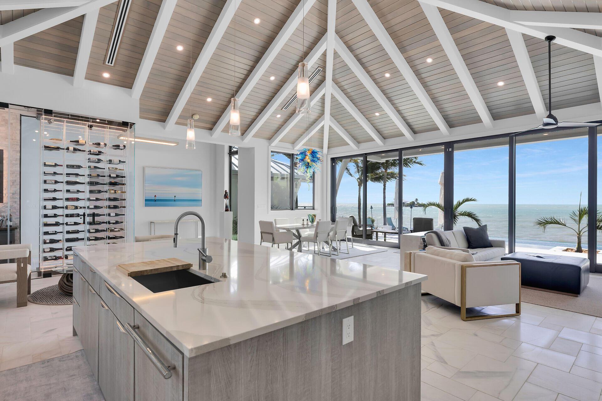 Image 4: Kitchen Centric