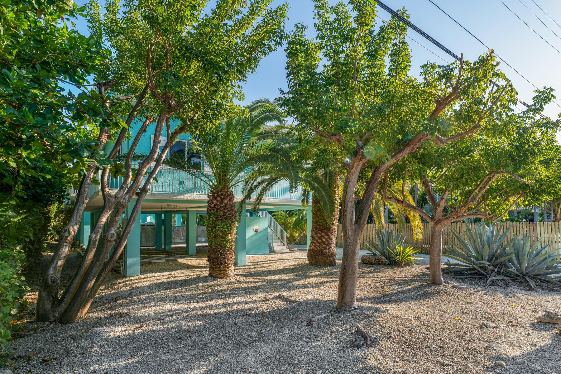 Image 3: 189 Caroll St_1oakstudios_02