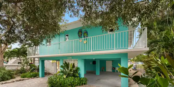 Image 3: 134 Dove Creek Dr_1oakstudios_04