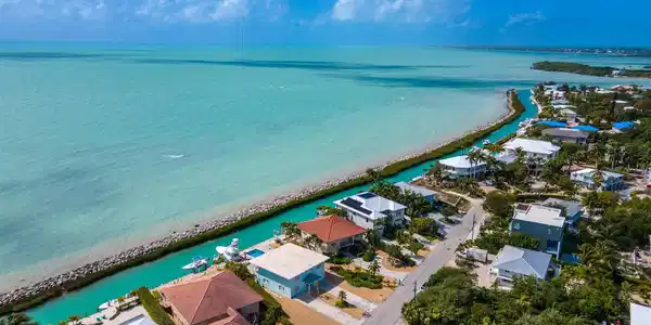 250 W Seaview Circle