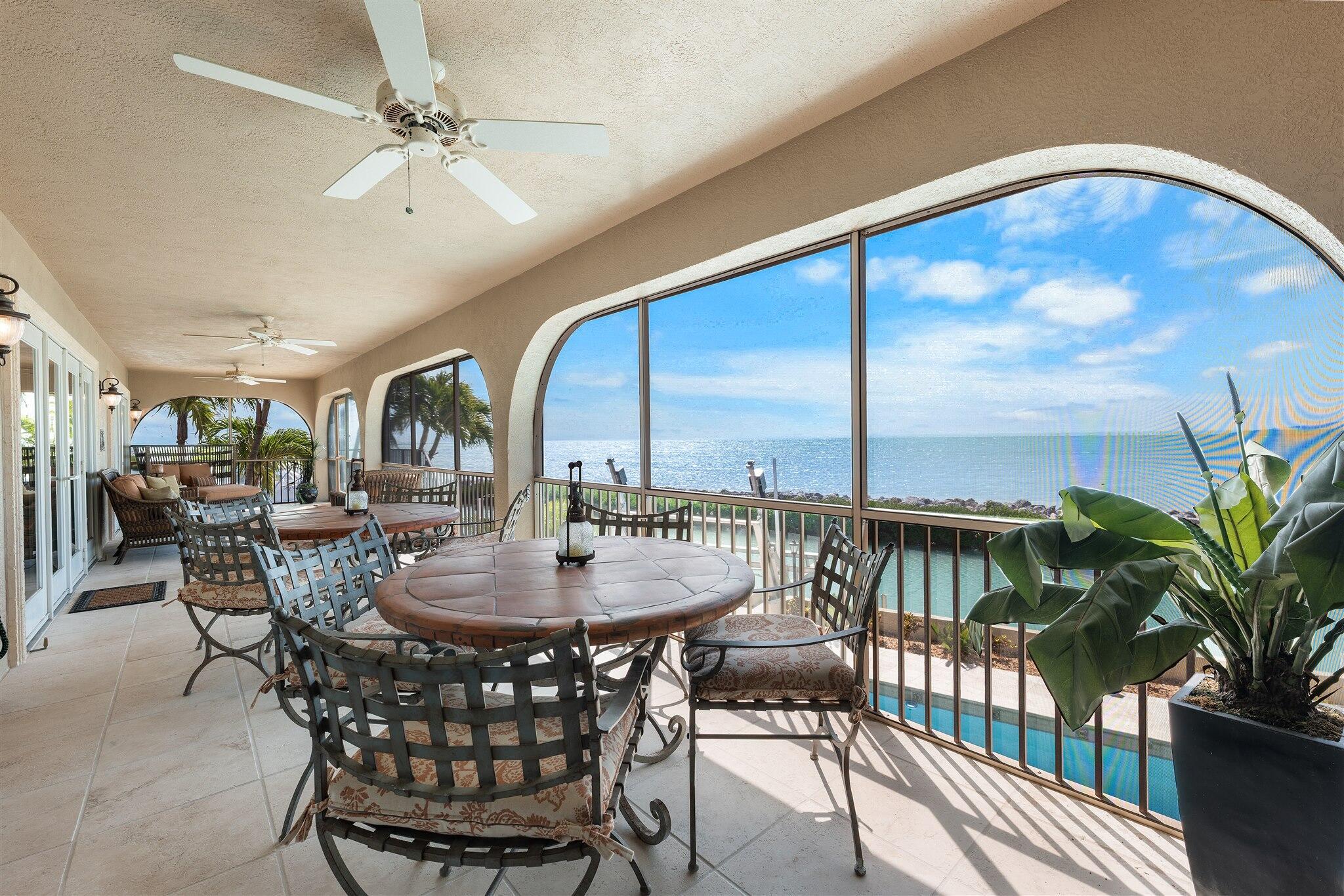 Image 4: balcony