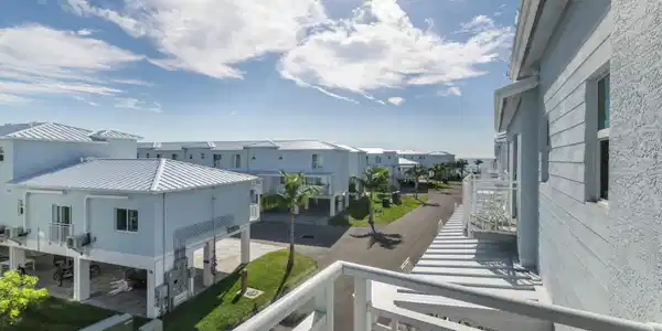 10877 Overseas Highway