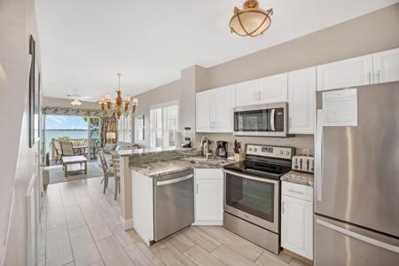 5008 Sunset Village Drive