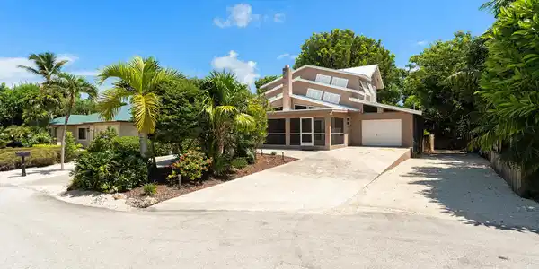 121 Gumbo Limbo Road