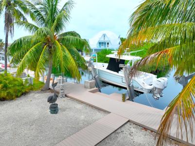 1590 Dolphin Drive