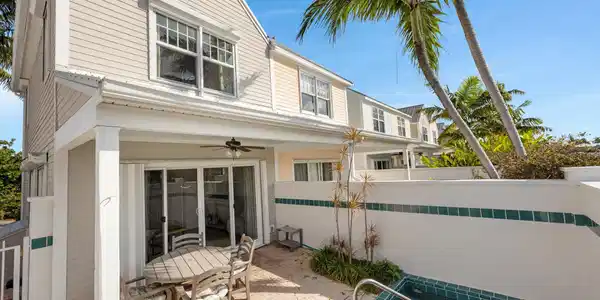 7021 Harbor Village Drive