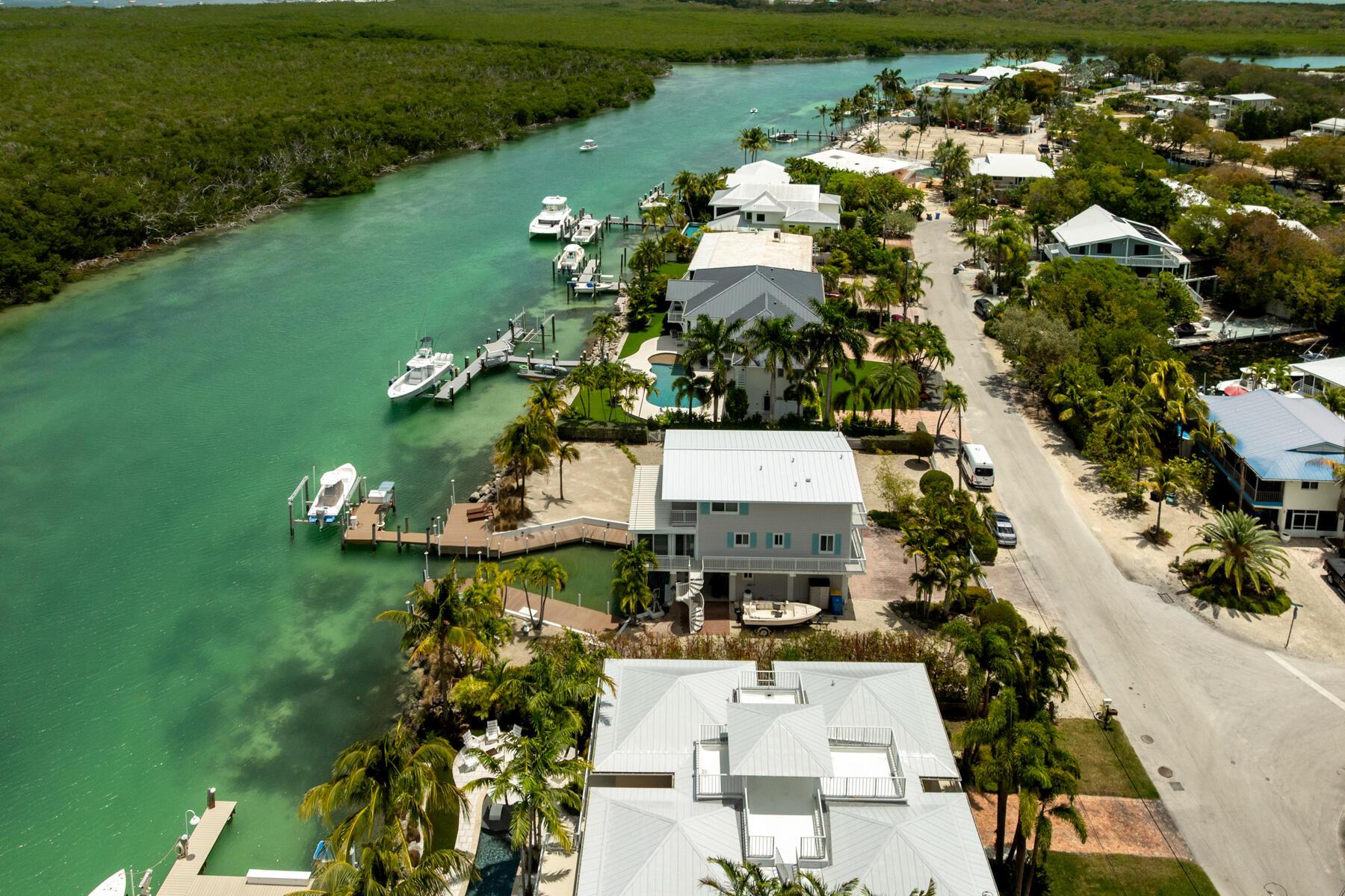 Image 4: Open Water Home