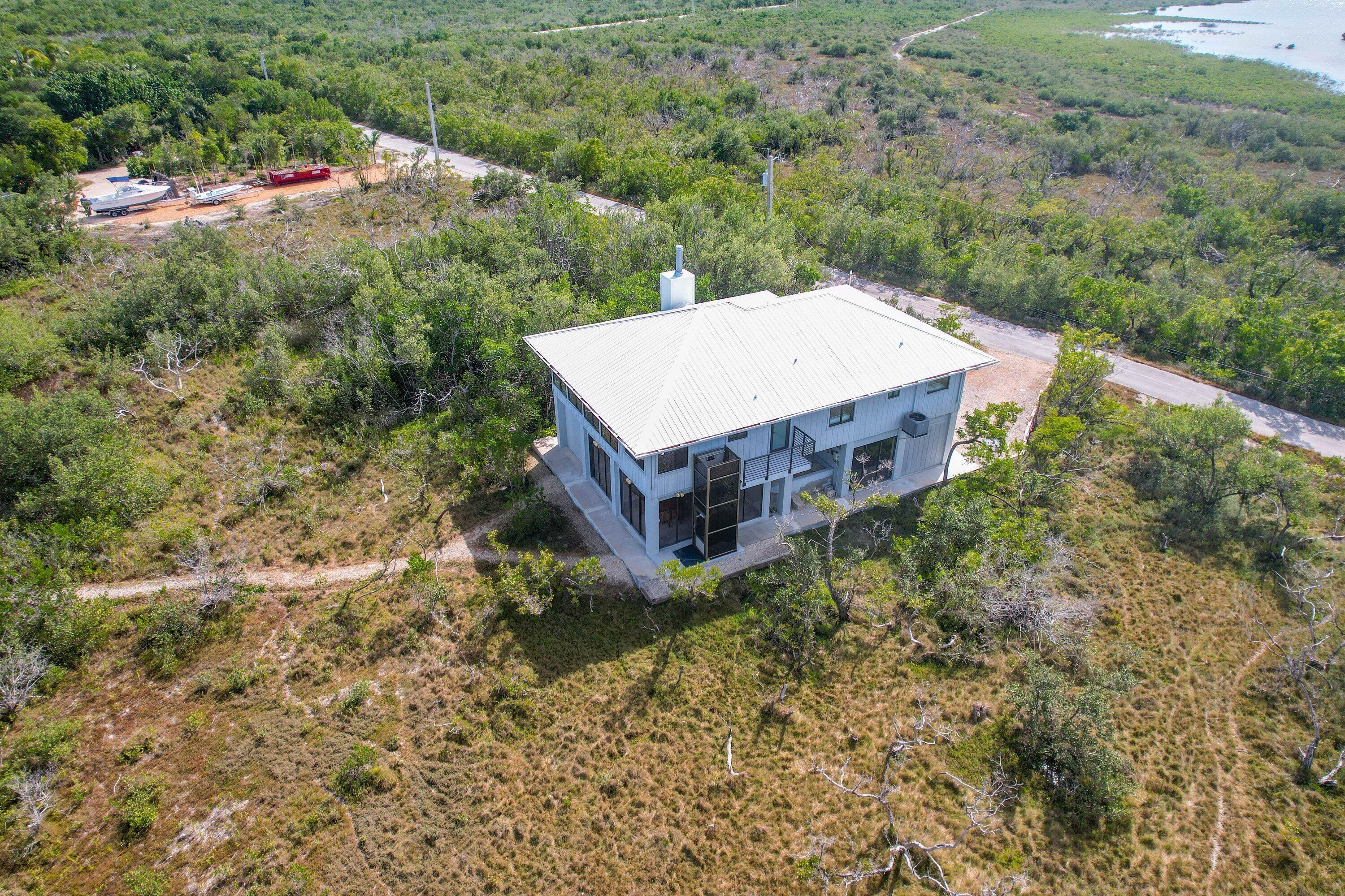 Image 4: Side of House