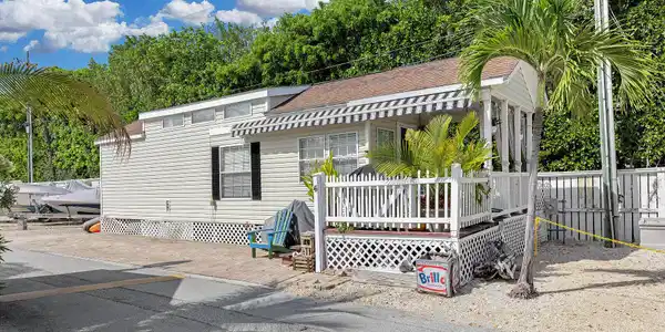 84961 Old Highway