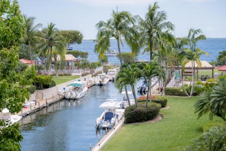 104500 Overseas Highway
