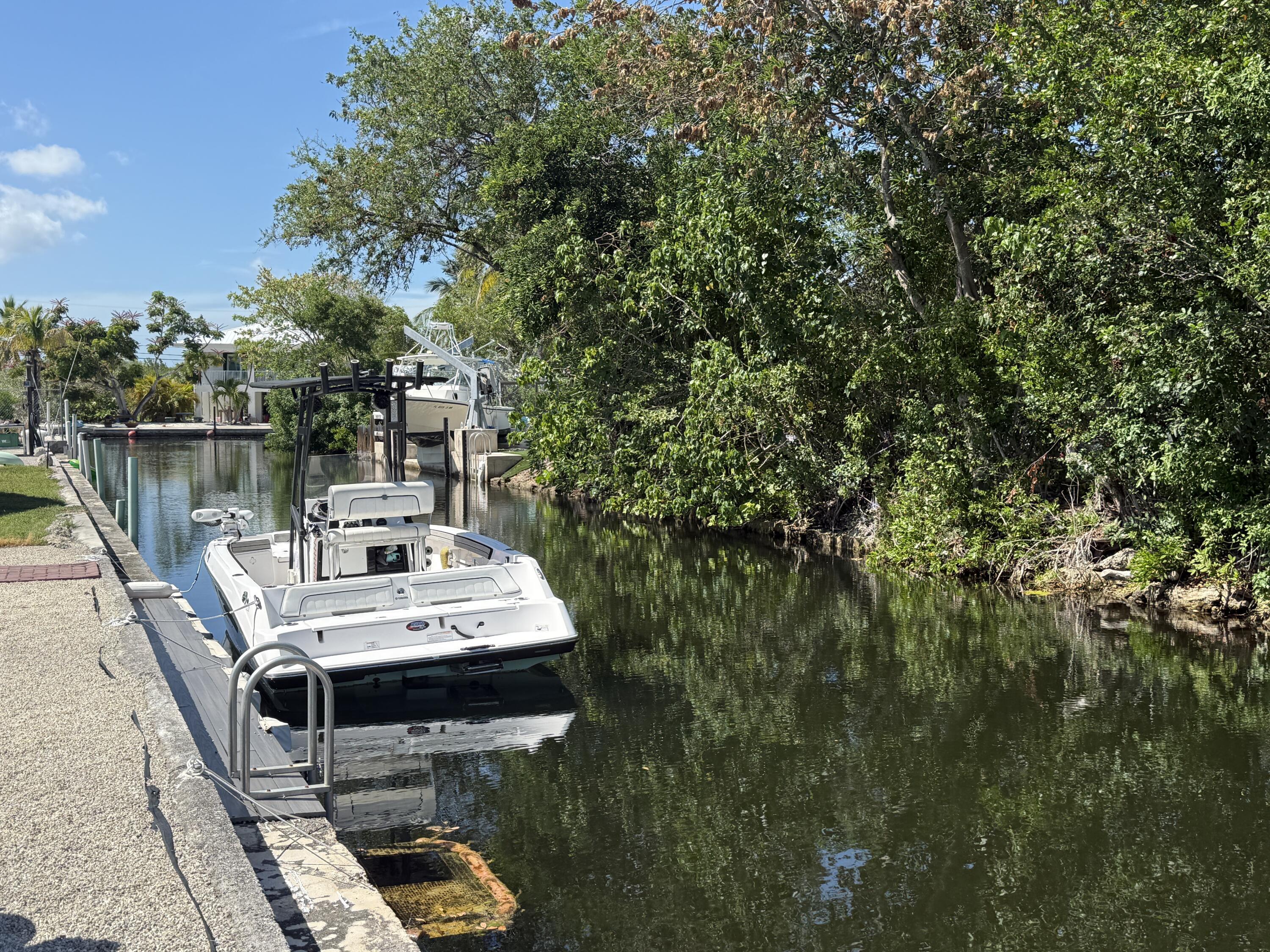 Image 2: On Site Dockage - Great Boating