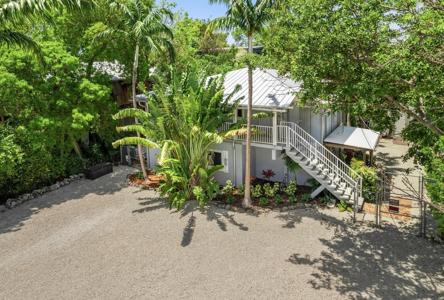 1016 Snapper Lane
