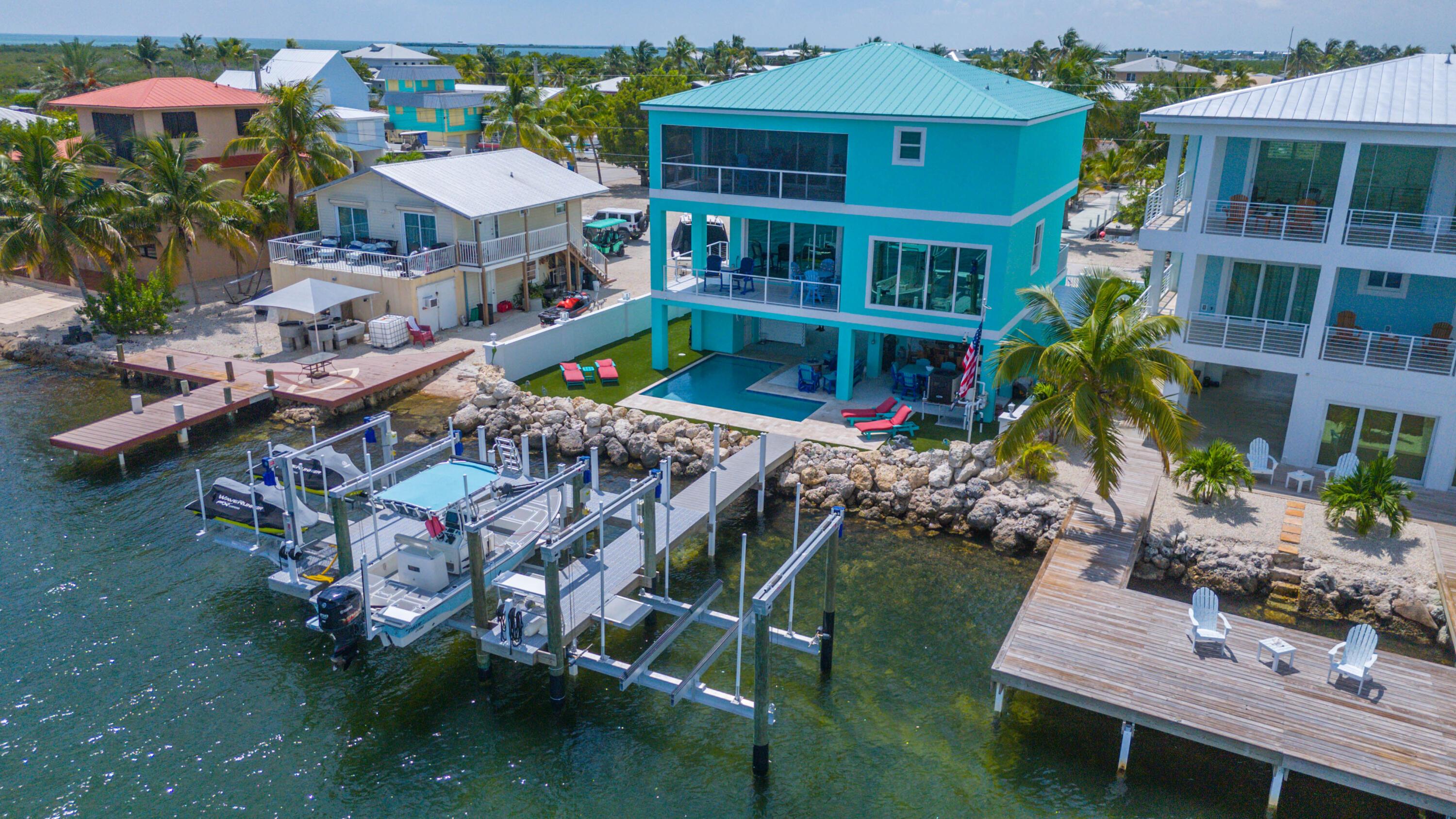 Image 3: 095-747LaFitteRoad-LittleTorchKey-FL-330