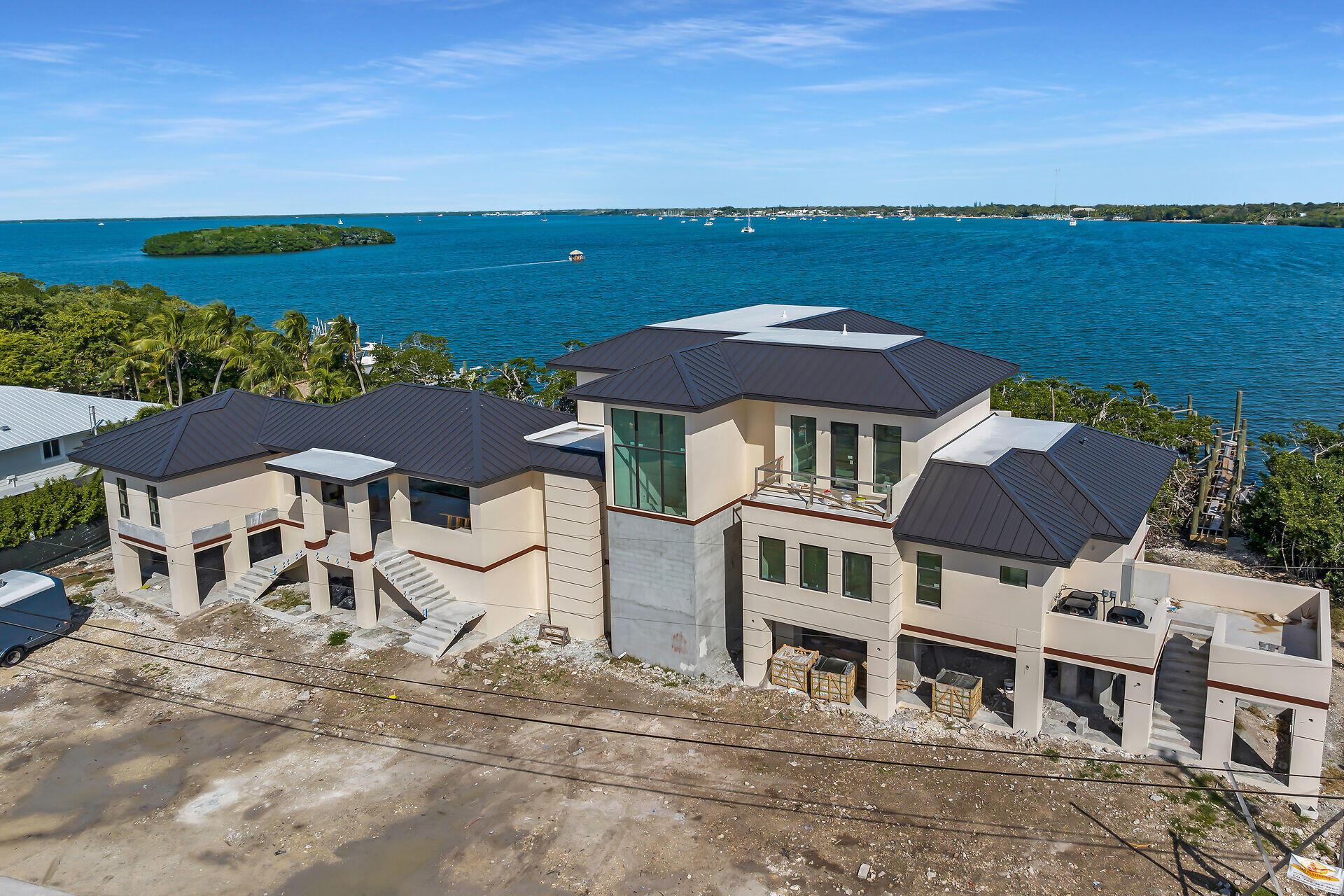 Image 3: Over 5,100 sq. ft. of living space