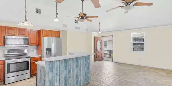 Image 3: virtual-tour-362366-10