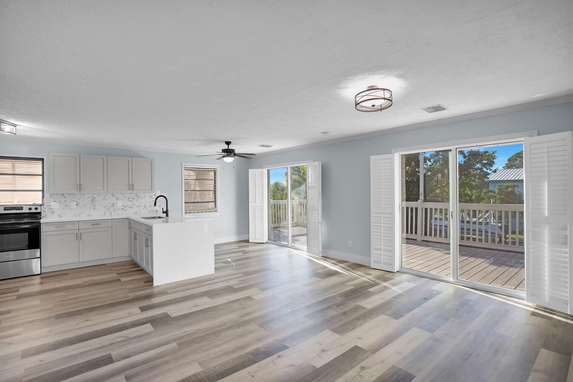 Image 2: 29172 Rose Drive