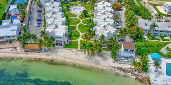 601 W Ocean Drive