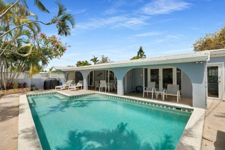 3007 Riviera Drive