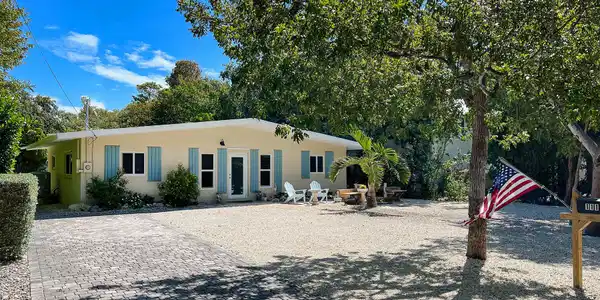 111 S Rolling Hill Road