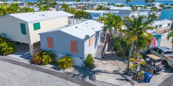 Image 3: 025-701SpanishMainDrive-Unit247-CudjoeKe