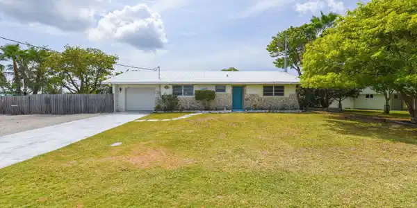 1817 Watson Boulevard