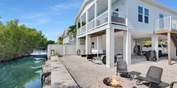 Image 2: virtual-tour-364991-01