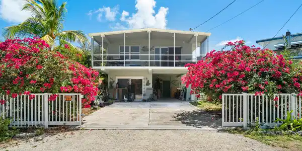 158 Hibiscus Street