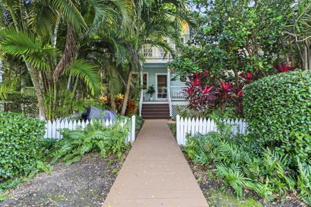 11 Kestral Way