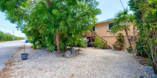 23 Stirrup Key Boulevard